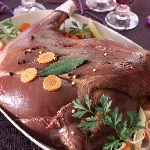 gibier - gigot de chevreuil roti